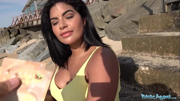 Public Agent A Blind date for Latina with huge natural boobs