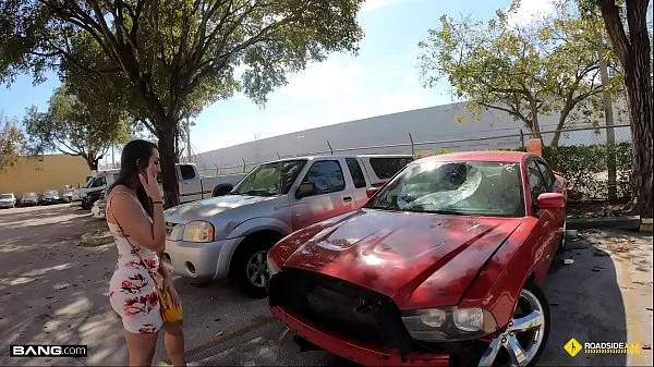 Roadside - Latina Fucks Her Car Mechanics Dick For A Favor