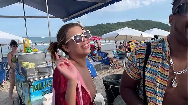 Virada na praia com amigos