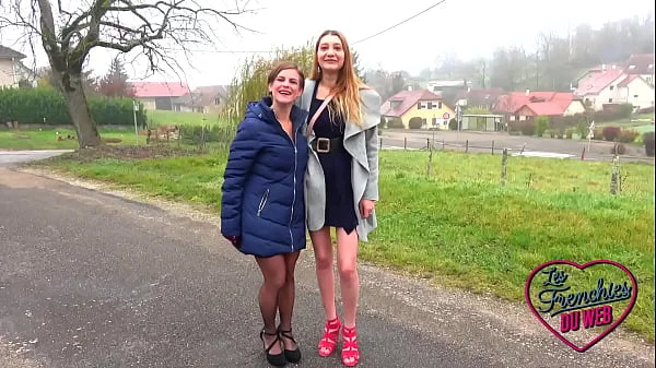 Jessie baise la belle Marie avant de se faire fourrer !