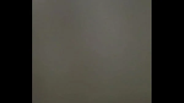 Que difícil es darle por el culo a mi novia, grita de dolor pero le echo todo el semen dentro de su ano (ANAL CASERO)